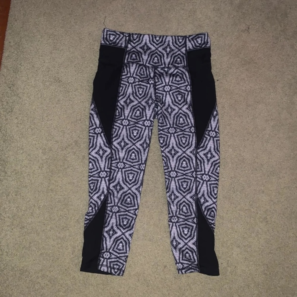 Women’s Athleta Cropped Leggings